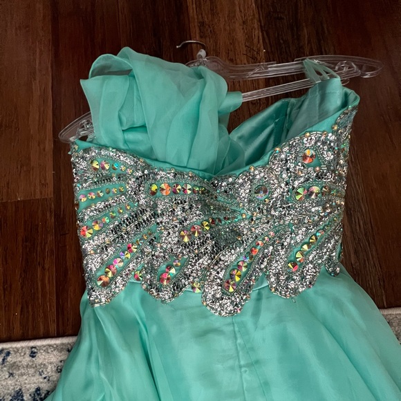 Turquoise, jeweled formal dress - Picture 6 of 6